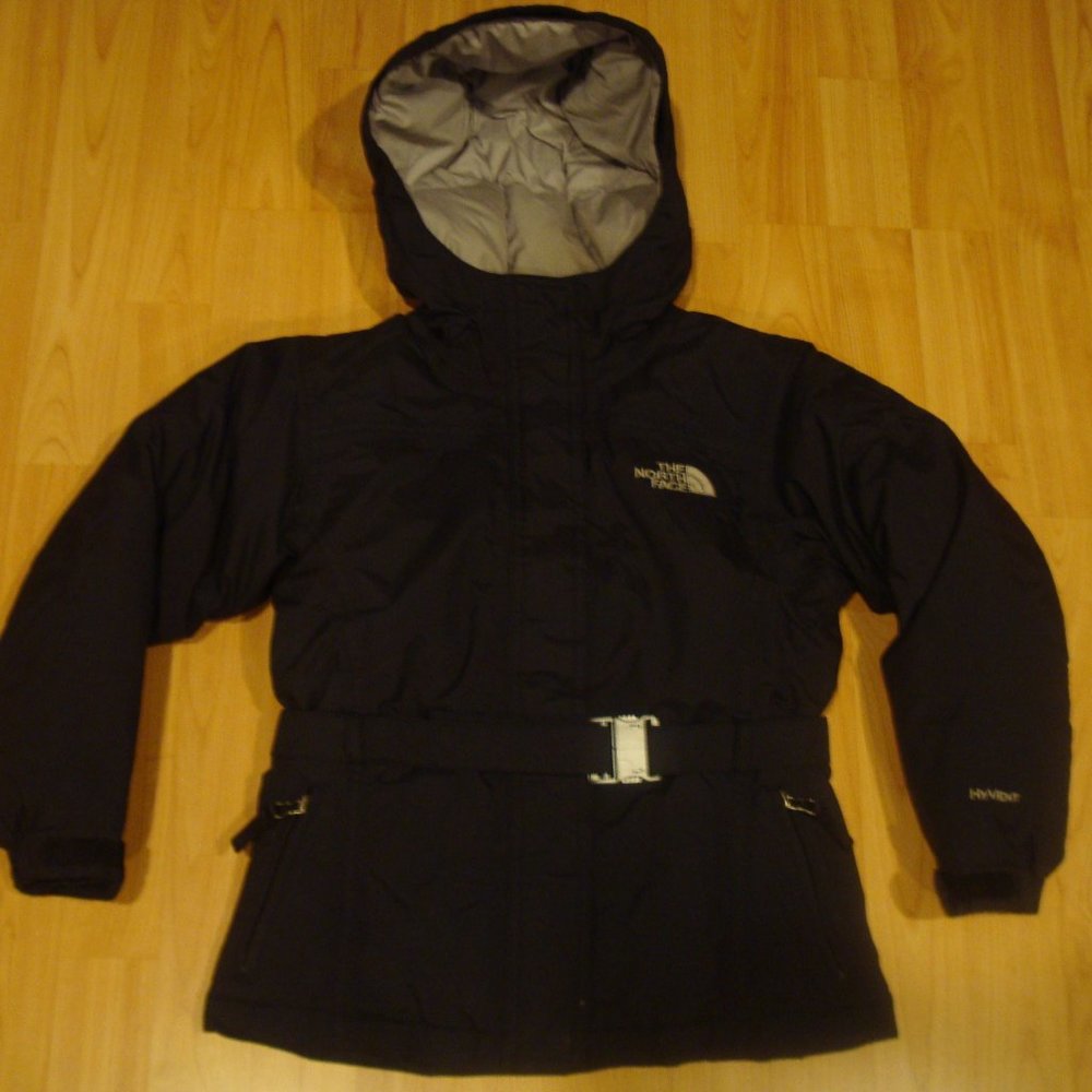 North Face girls small 7/8 black down Winter coat